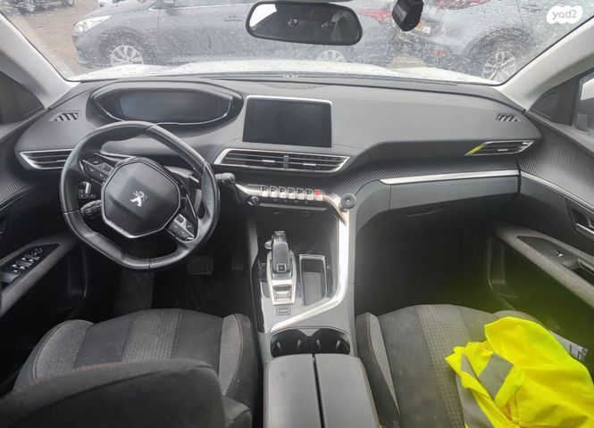 מודעת רכב פיג'ו 3008