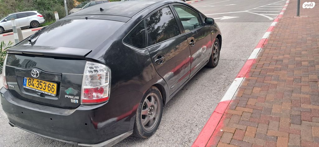 טויוטה פריוס
