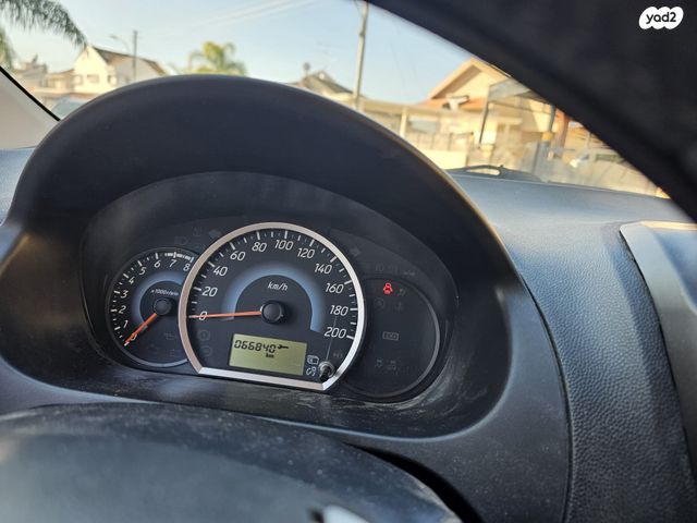 מודעת רכב מיצובישי אטראז'