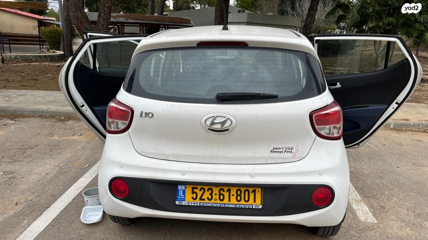 יונדאי i10
