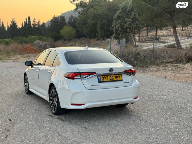 טויוטה קורולה