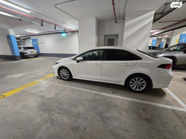 מודעת רכב טויוטה קורולה