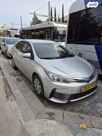 טויוטה קורולה