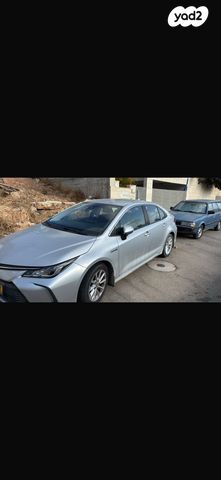 טויוטה קורולה