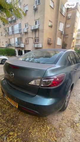 מודעת רכב מאזדה 3