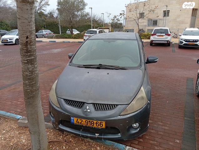 מיצובישי גרנדיס