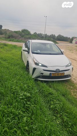 מודעת רכב טויוטה פריוס