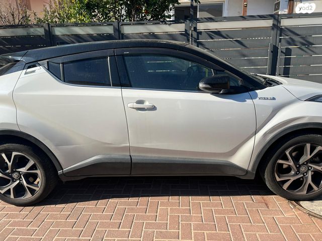 טויוטה C-HR