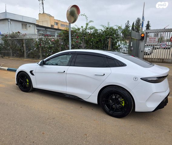 בי.ווי.די סיל