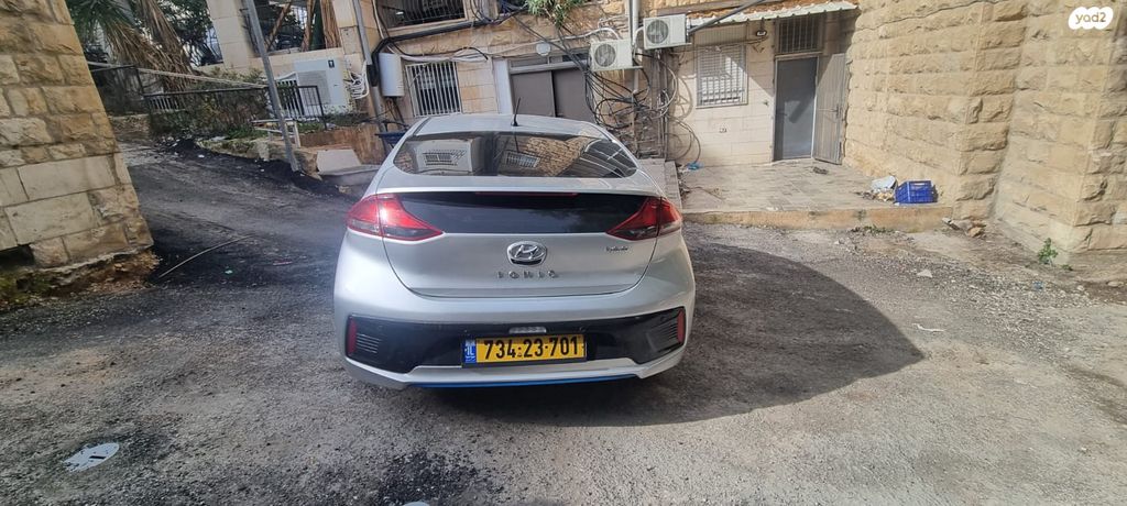 יונדאי איוניק