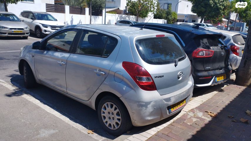 מודעת רכב יונדאי i20