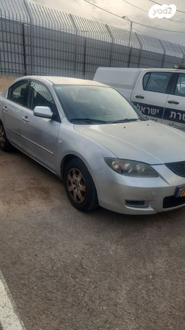 מאזדה 3