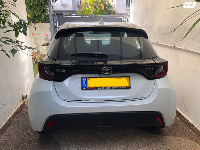 מודעת רכב טויוטה יאריס