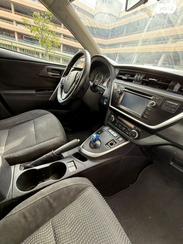 טויוטה אוריס