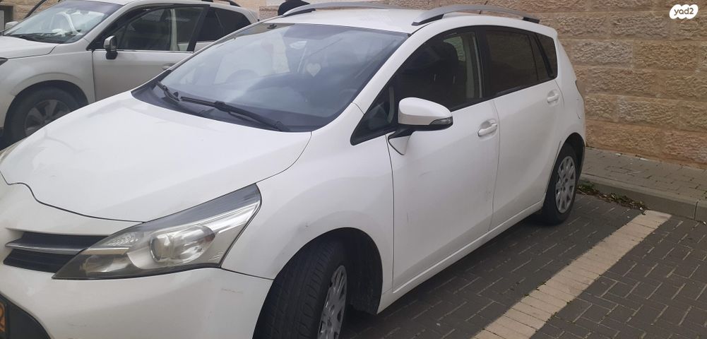 מודעת רכב טויוטה ורסו