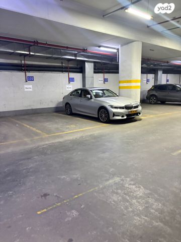 מודעת רכב ב מ וו סדרה 3