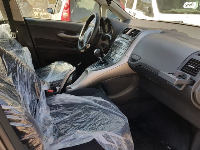 מודעת רכב טויוטה אוריס