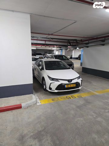 טויוטה קורולה