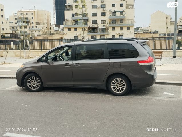 מודעת רכב טויוטה סיינה