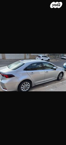 מודעת רכב טויוטה קורולה