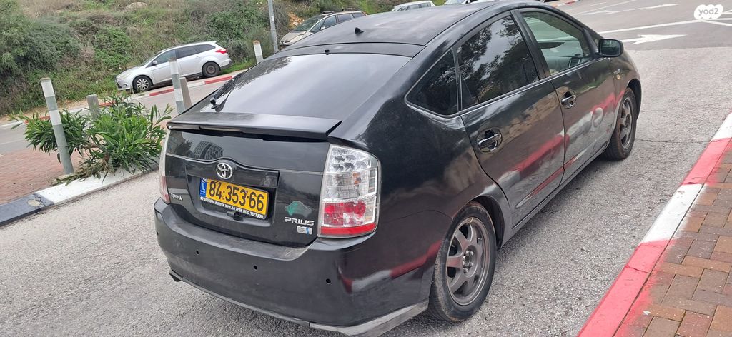 טויוטה פריוס