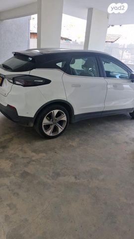 ג׳ילי Geometry C