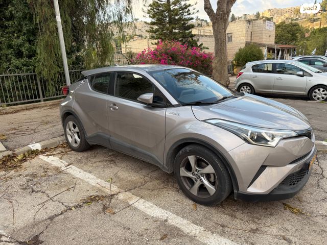 טויוטה C-HR