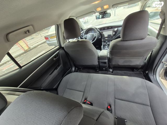 טויוטה קורולה