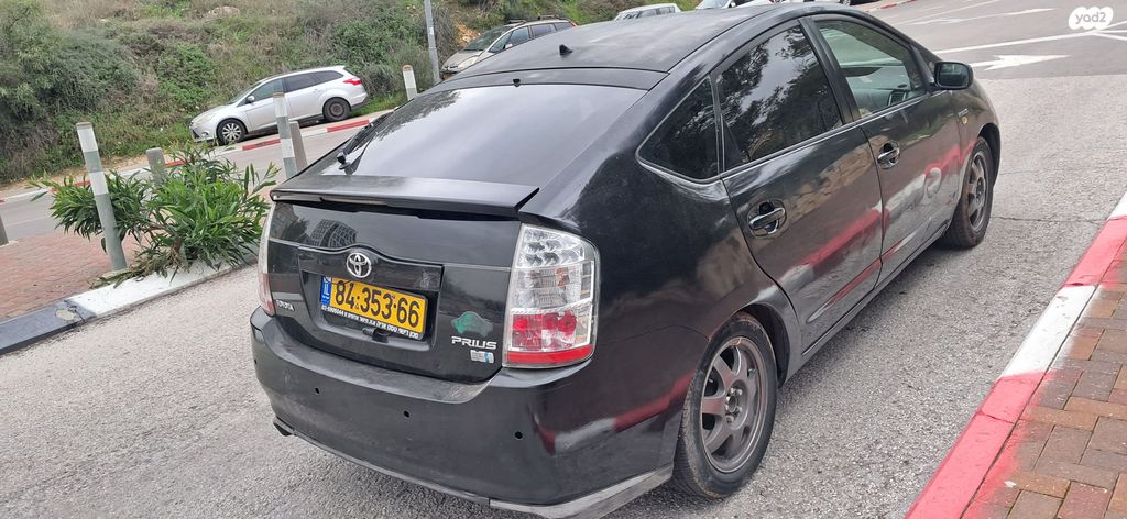 טויוטה פריוס