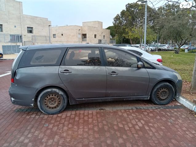 מודעת רכב מיצובישי גרנדיס