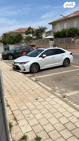 מודעת רכב טויוטה קורולה