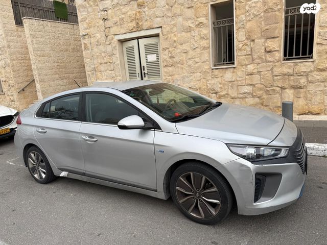 יונדאי איוניק