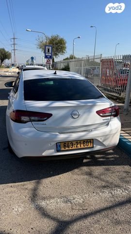 אופל אינסיגניה