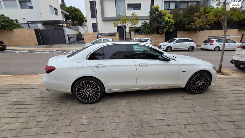 מודעת רכב מרצדס-בנץ E-class