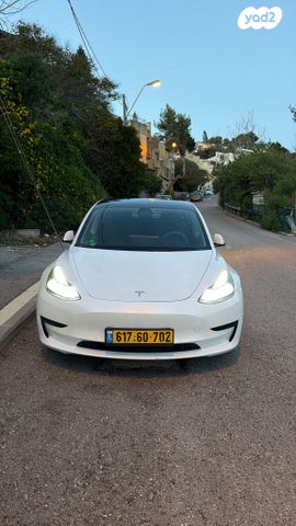 טסלה מודל 3