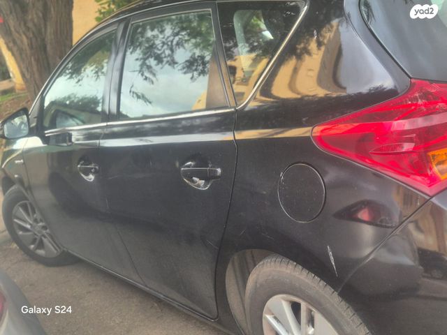 טויוטה אוריס