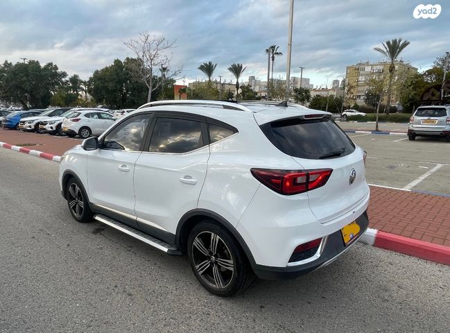 מודעת רכב אם ג'י ZS