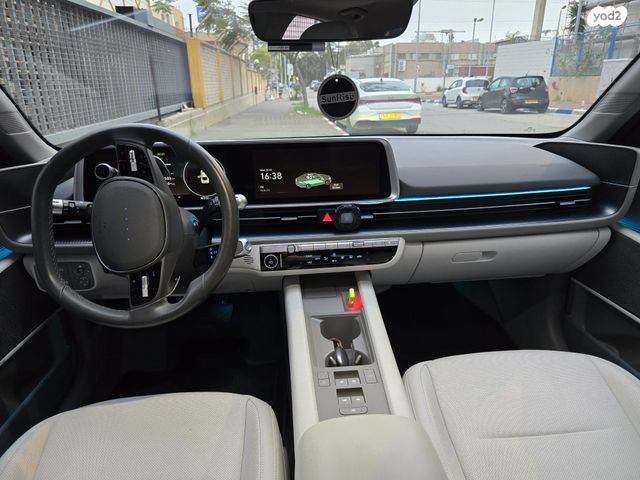 יונדאי איוניק 6