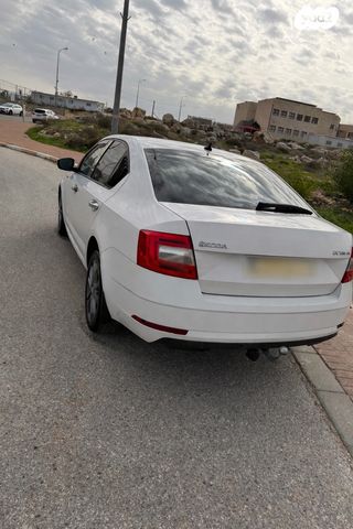 סקודה אוקטביה 