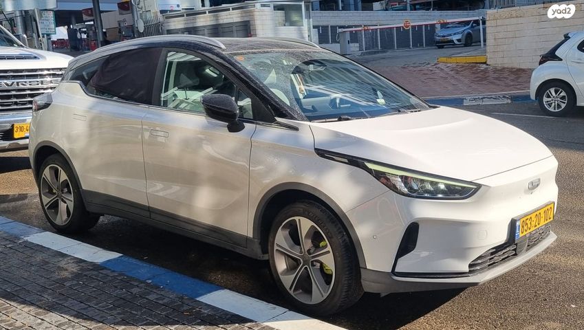 מודעת רכב ג׳ילי Geometry C