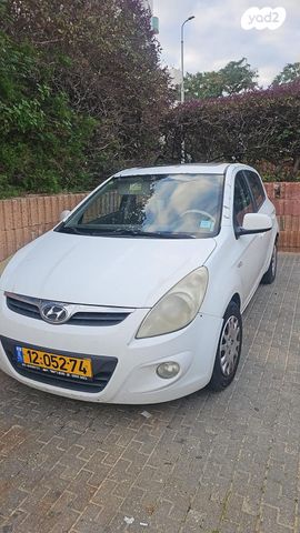 מודעת רכב יונדאי i20