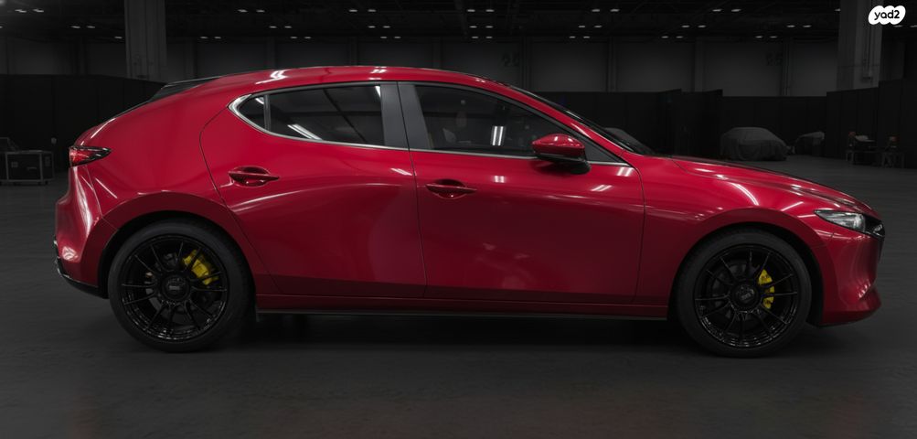 מודעת רכב מאזדה 3