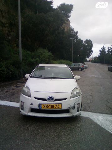 מודעת רכב טויוטה פריוס