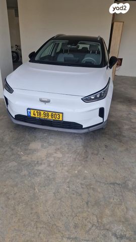 מודעת רכב ג׳ילי Geometry C