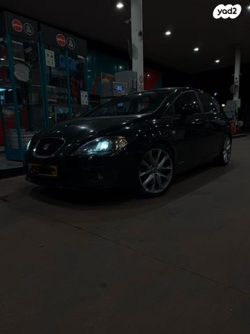 מודעת רכב סיאט לאון