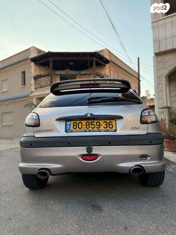 פיג'ו 206