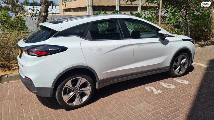 ג׳ילי Geometry C