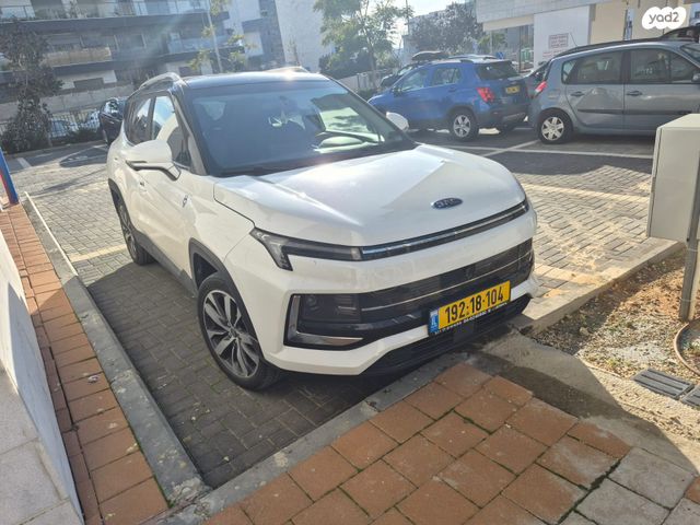 מודעת רכב ג׳יי.איי.סי E-JS4