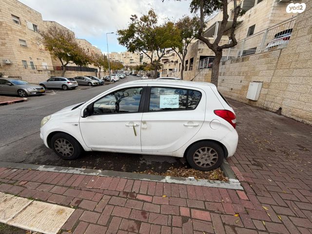 מודעת רכב יונדאי i20