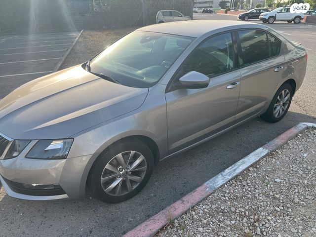 סקודה אוקטביה